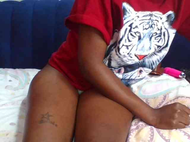 Prettylittlemuffin webcam