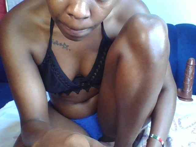 Prettylittlemuffin webcam