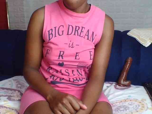 Prettylittlemuffin webcam