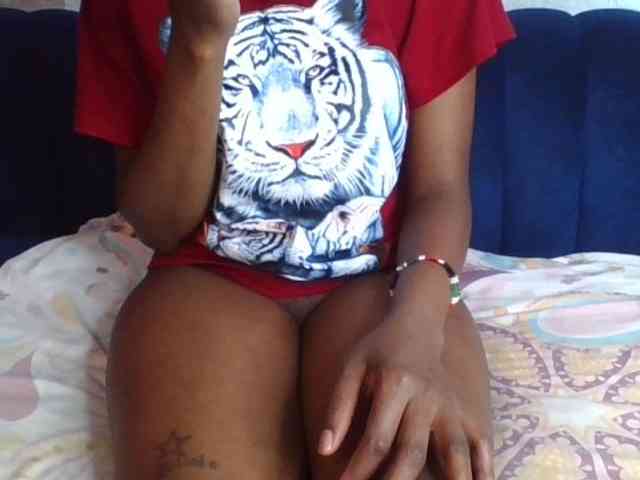 Prettylittlemuffin webcam