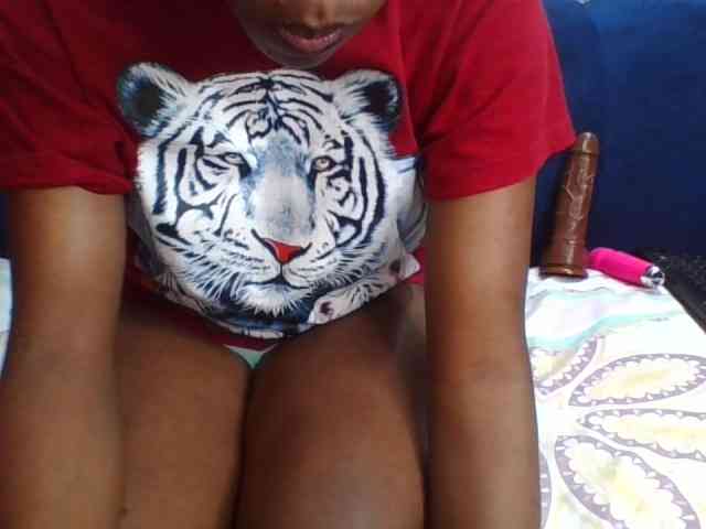 Prettylittlemuffin webcam