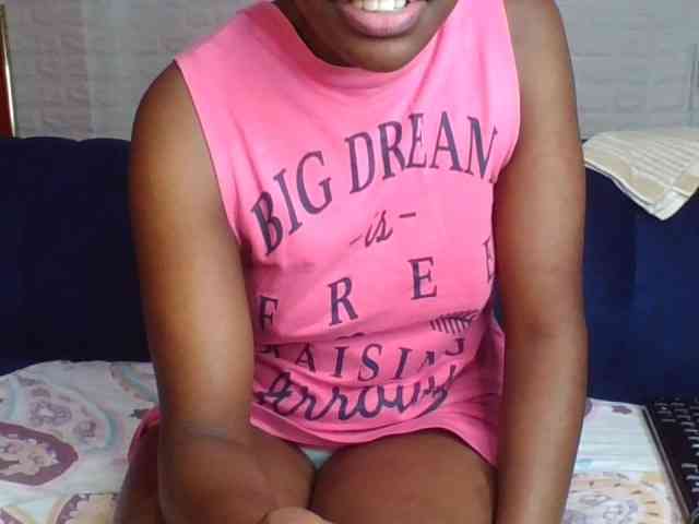 Prettylittlemuffin webcam