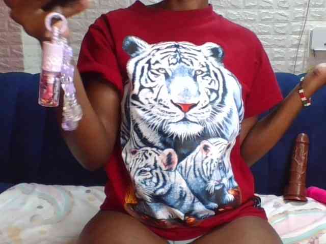 Prettylittlemuffin webcam