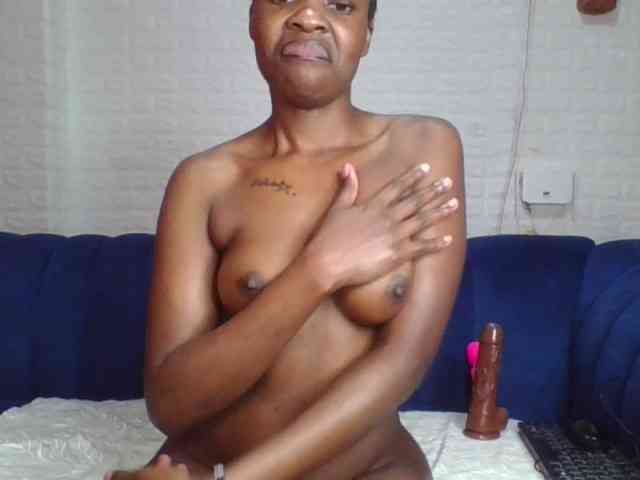 Prettylittlemuffin webcam