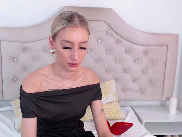 NatalieFlirt webcam