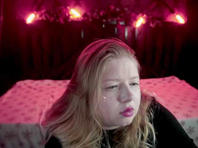 Idź na czacie TinkerrBelll TinkerrBelll