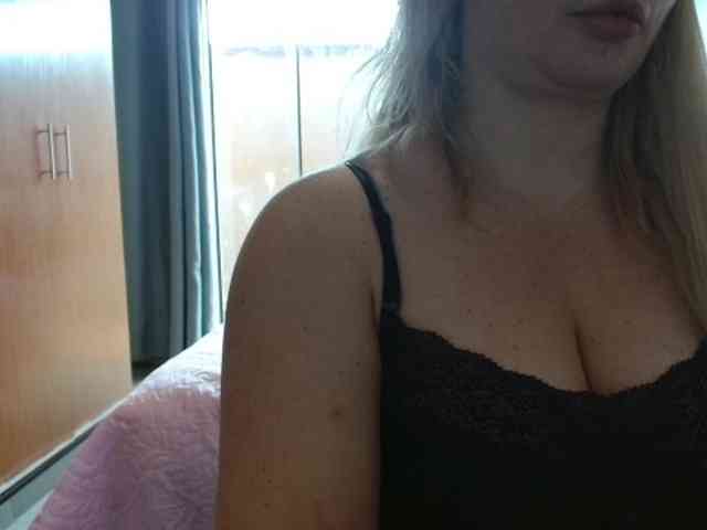 sexymommy77 webcam