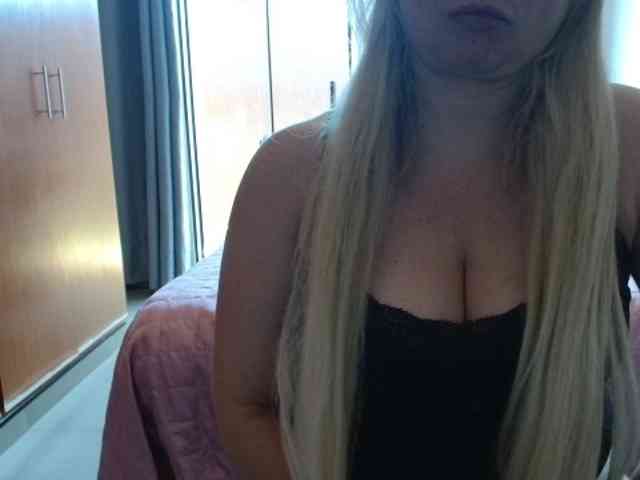 sexymommy77 webcam