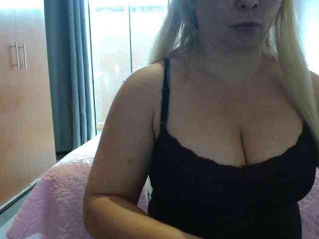 sexymommy77 webcam