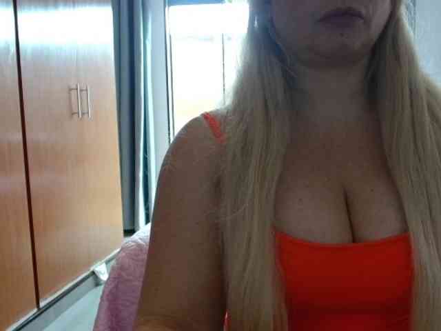 sexymommy77 webcam