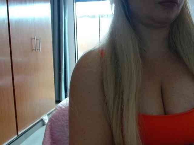sexymommy77 webcam