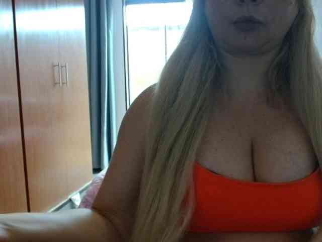 sexymommy77 webcam