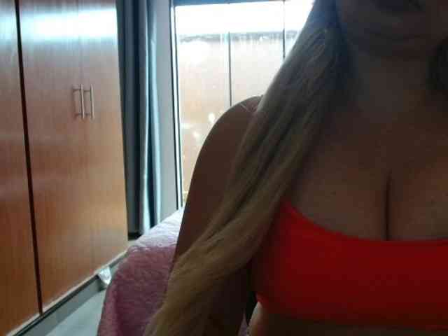 sexymommy77 webcam