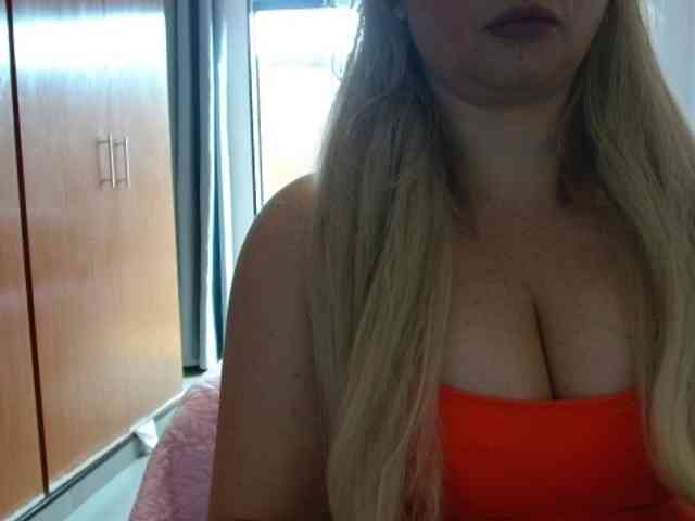sexymommy77 webcam