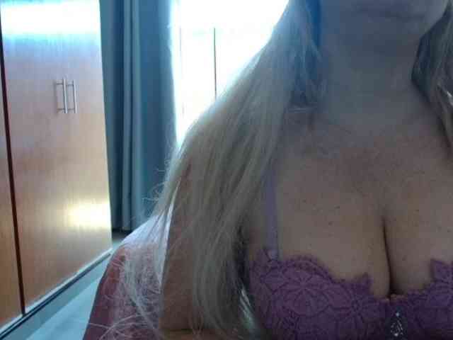 sexymommy77 webcam