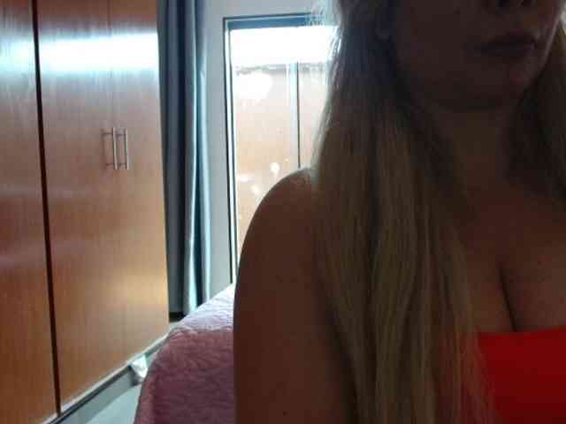 sexymommy77 webcam