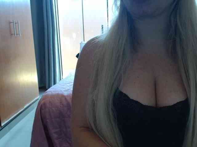 sexymommy77 webcam