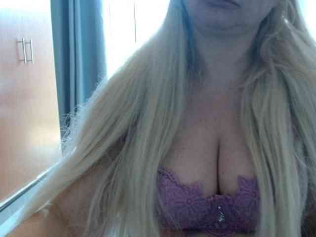 sexymommy77 webcam