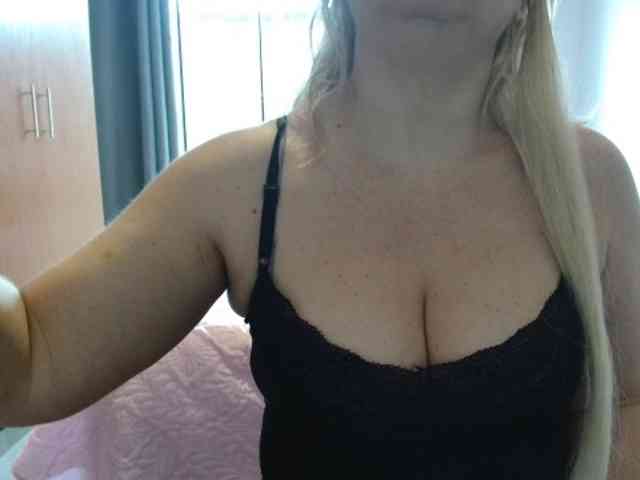 sexymommy77 webcam