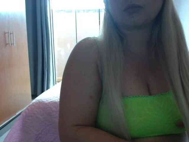 sexymommy77 webcam