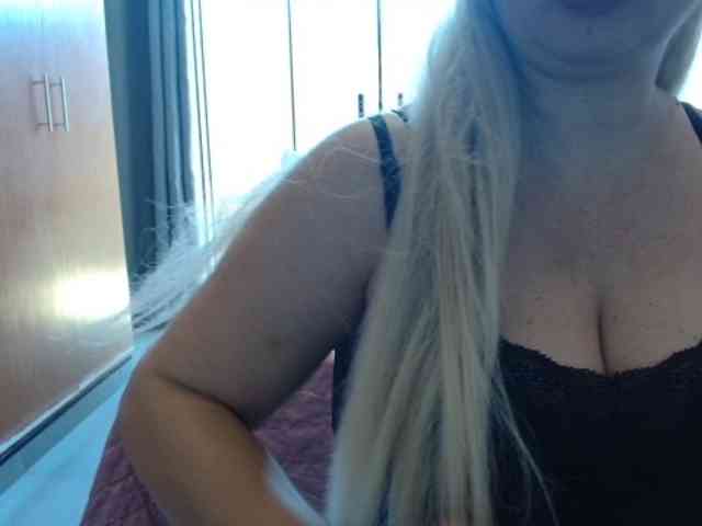 sexymommy77 webcam