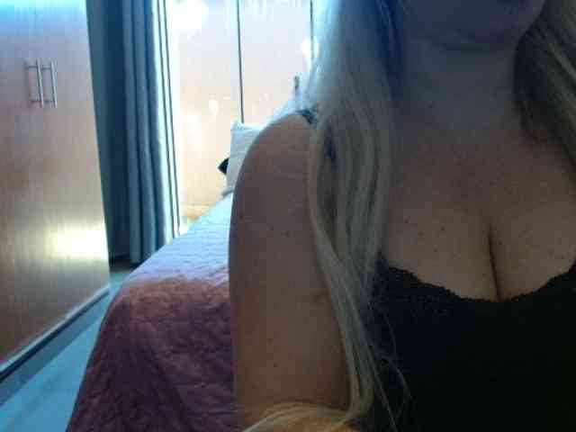sexymommy77 webcam