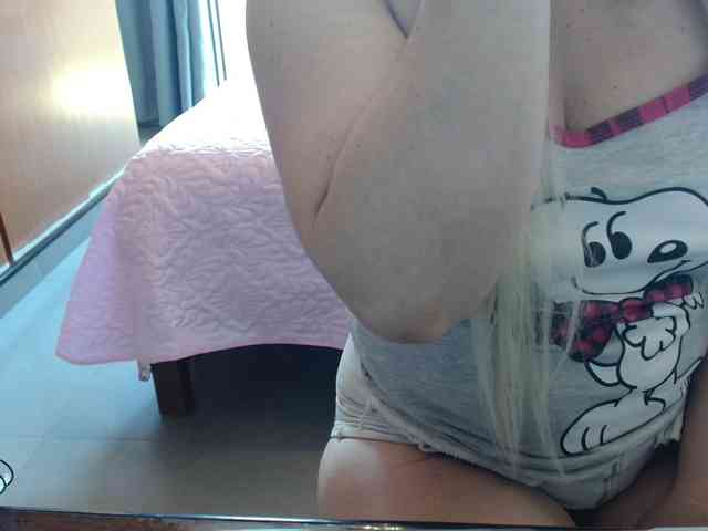 sexymommy77 webcam