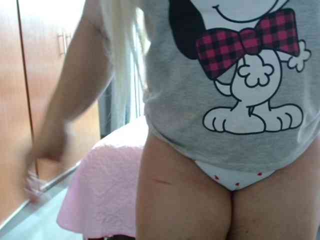 sexymommy77 webcam