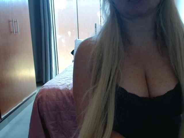 sexymommy77 webcam