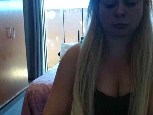 sexymommy77 webcam