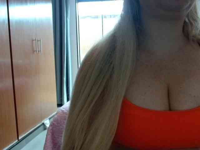 sexymommy77 webcam