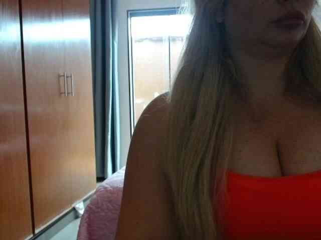 sexymommy77 webcam