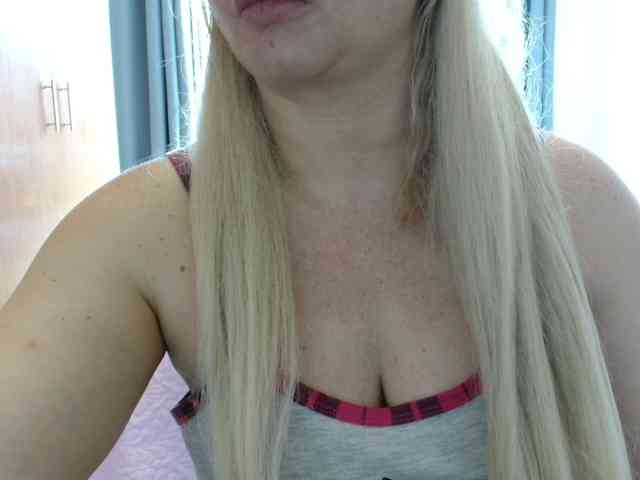 sexymommy77 webcam