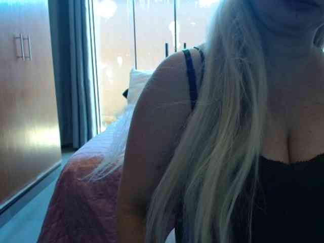 sexymommy77 webcam