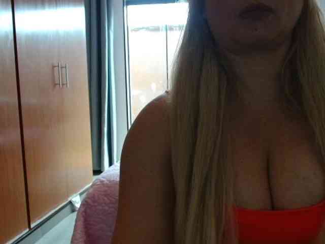 sexymommy77 webcam