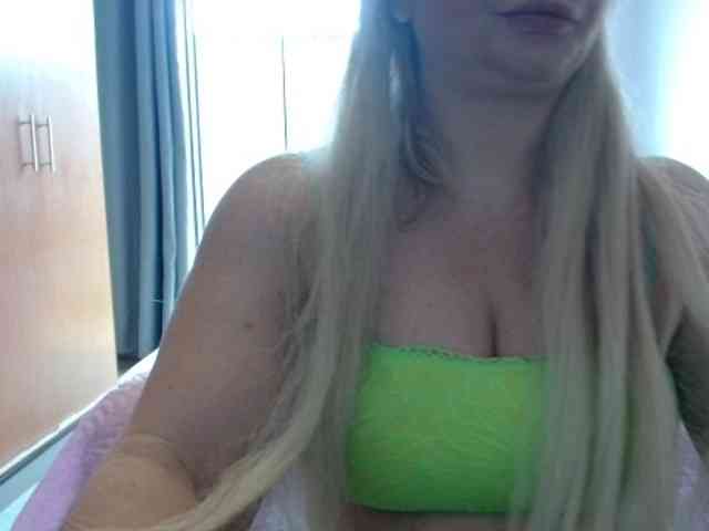 sexymommy77 webcam