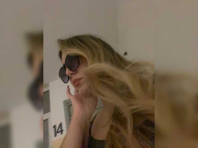 JULIE21 webcam