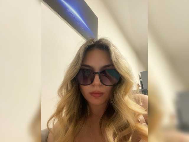 JULIE21 webcam
