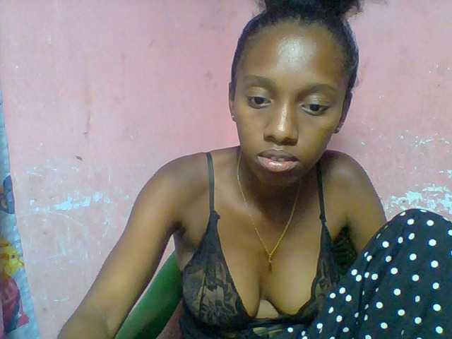 Marceliahh webcam