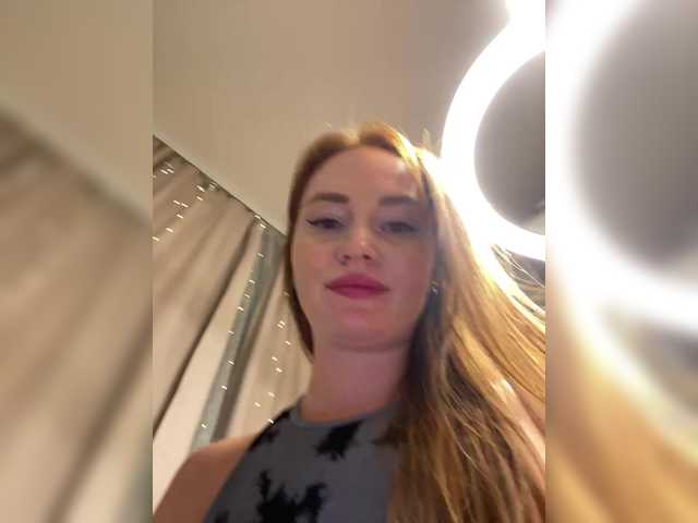 Entrez le videochat erotique avec le
modèle Lisichkina Lisichkina