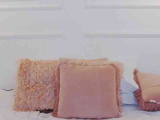 CharlotteDilucca webcam