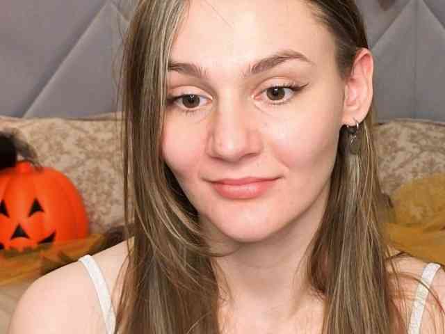 DiamondGoldie webcam
