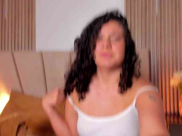 RachellJamess webcam