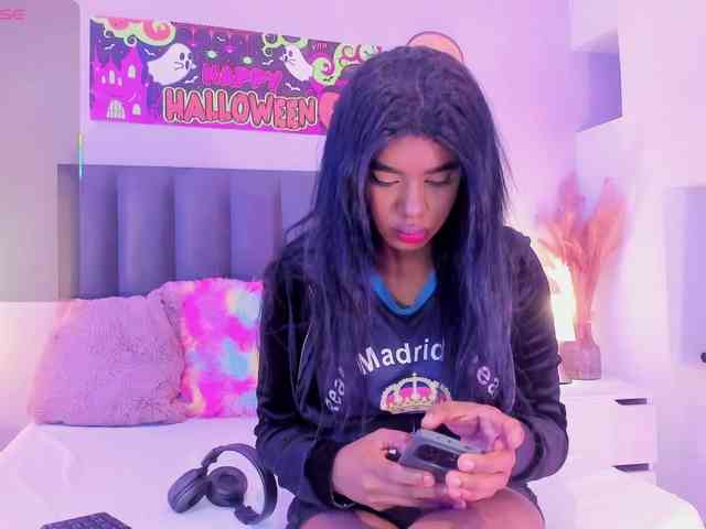 KendraChavezz1 webcam