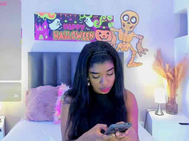 KendraChavezz1 webcam