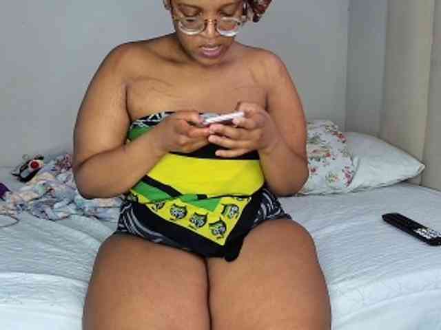 Sweetheartcocomwllow webcam