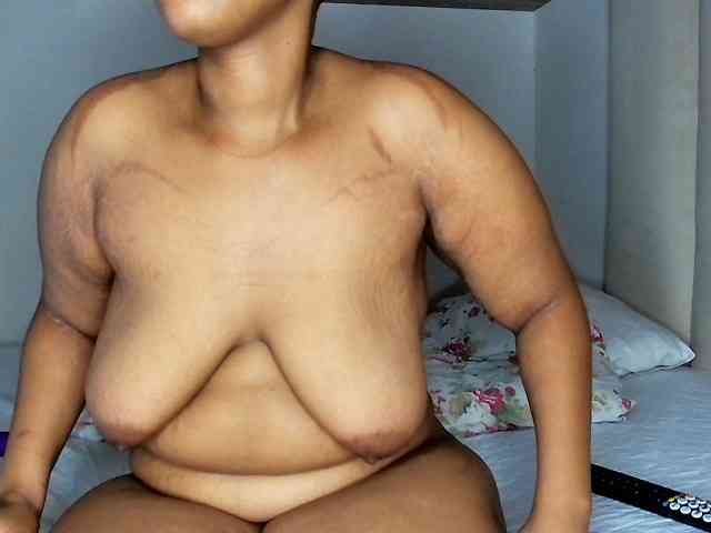 Sweetheartcocomwllow webcam