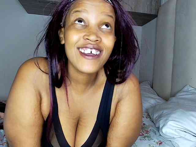 Sweetheartcocomwllow webcam