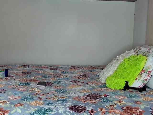 Sweetheartcocomwllow webcam