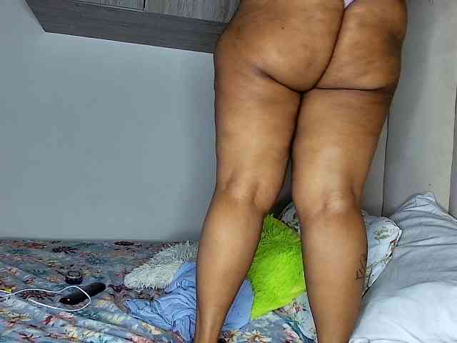Sweetheartcocomwllow webcam
